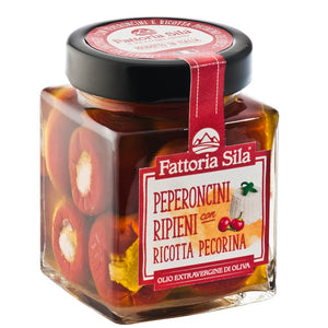 Peperoncini Ripieni con Ricotta Pecorina